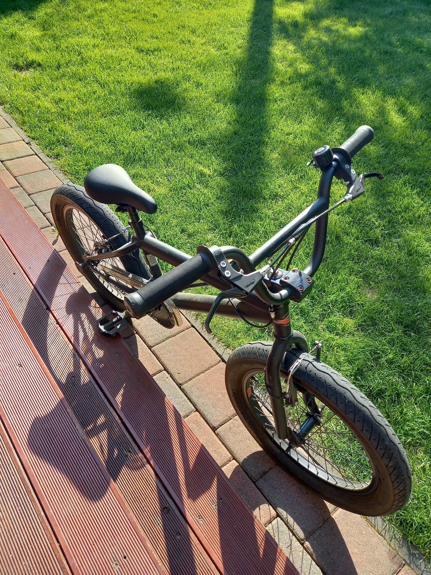 Rower typu BMX prawie nowy