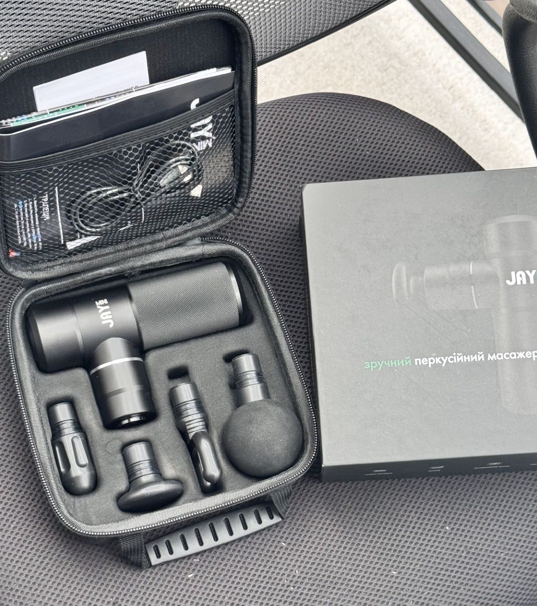 Перкусійний масажер для спини та тіла JAY mini Black