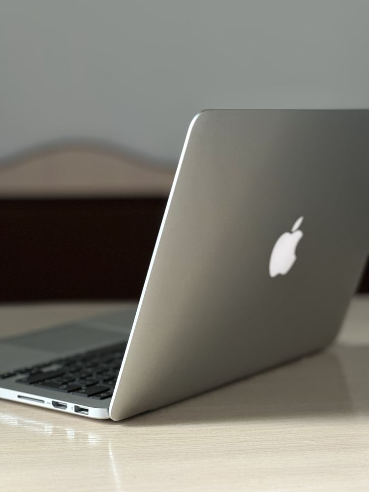 Продам MacBook Pro 13 недорого