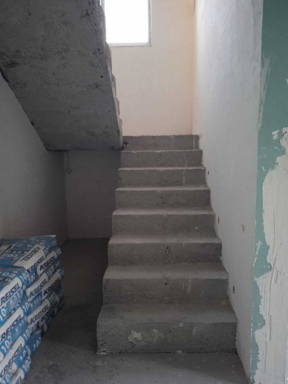 Продам новый дом в Киевском районе