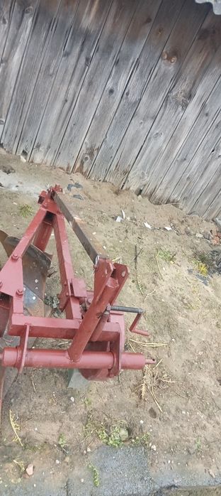 Pługi dwójki mniejsze od grudziądzkich do małego traktorka