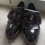 Loafersy lakierki Manila Grace futerko kryształy r. 40