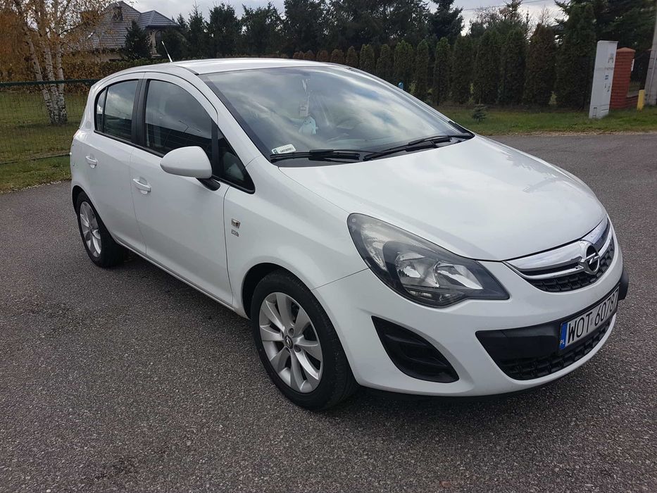 Opel Corsa d 1.4  16v benzyna