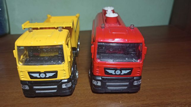 Вантажівки: бетономішалка,самоскид1/43машинки