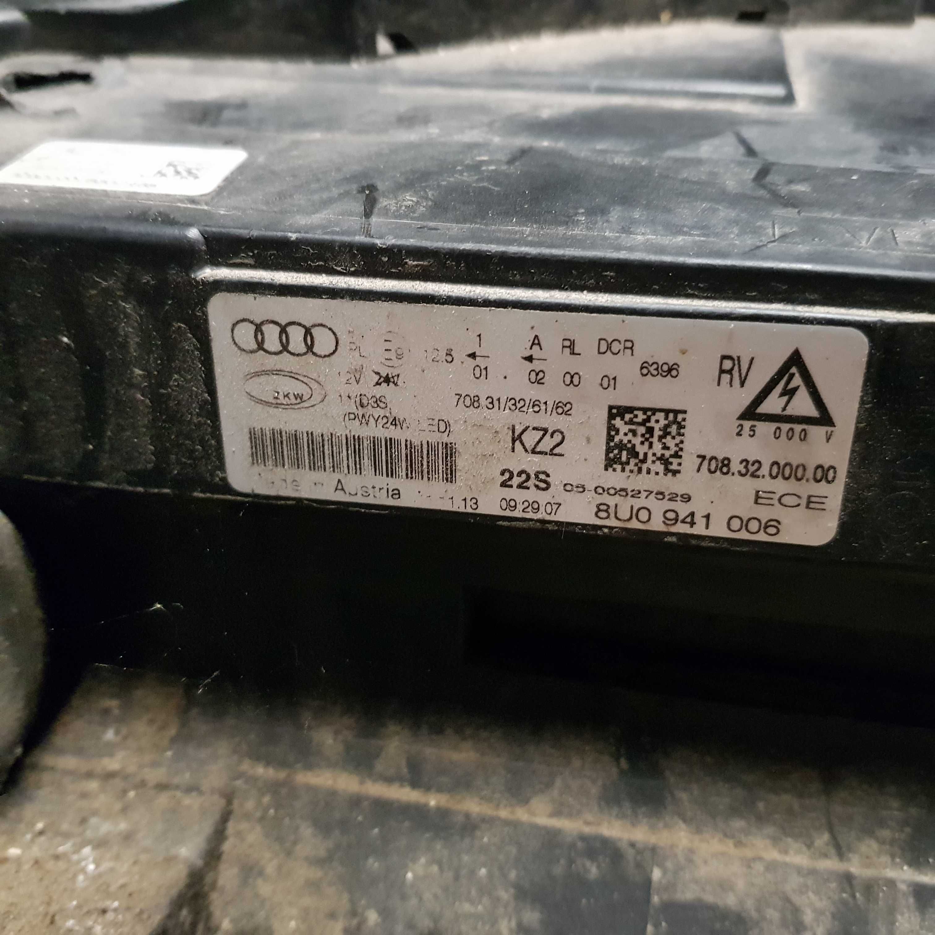 lampa przód Audi Q3 8U0 xenon led