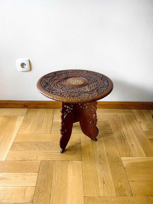 Mały intarsjowany stolik z początku XX wieku, lata 1950 INDIE