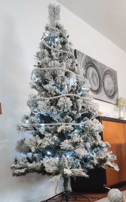 Árvore de Natal Premium Efeito Neve (180cm) - Modelo Minnesota com