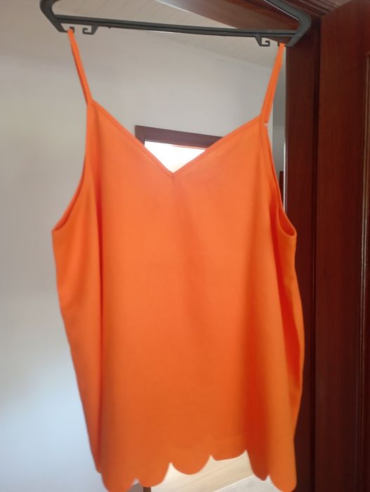 Top de alças laranja