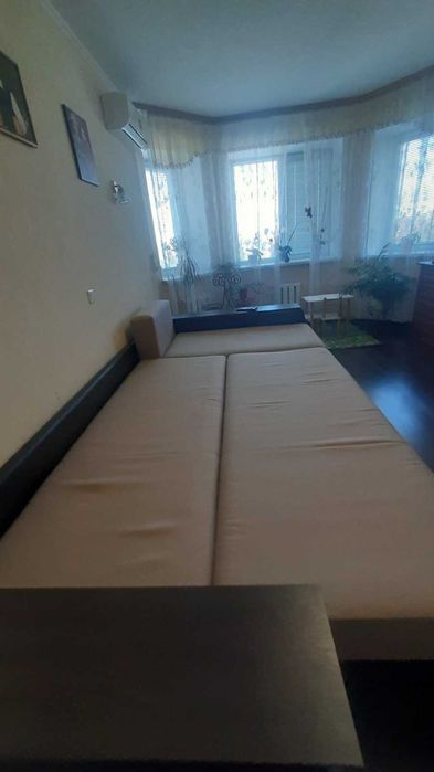 Велике кутове ліжко-диван