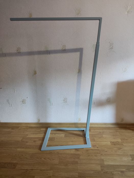 Вішалка для одягу речей стійка