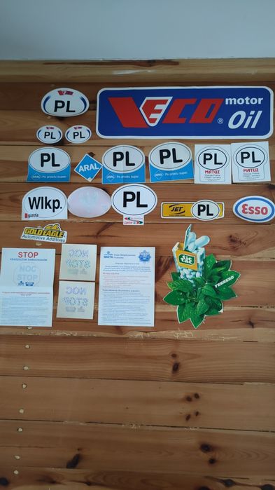 Retro naklejka do auta zabytkowego na tylnią szybę