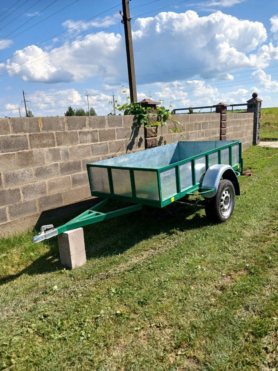 Причіп автомобільний