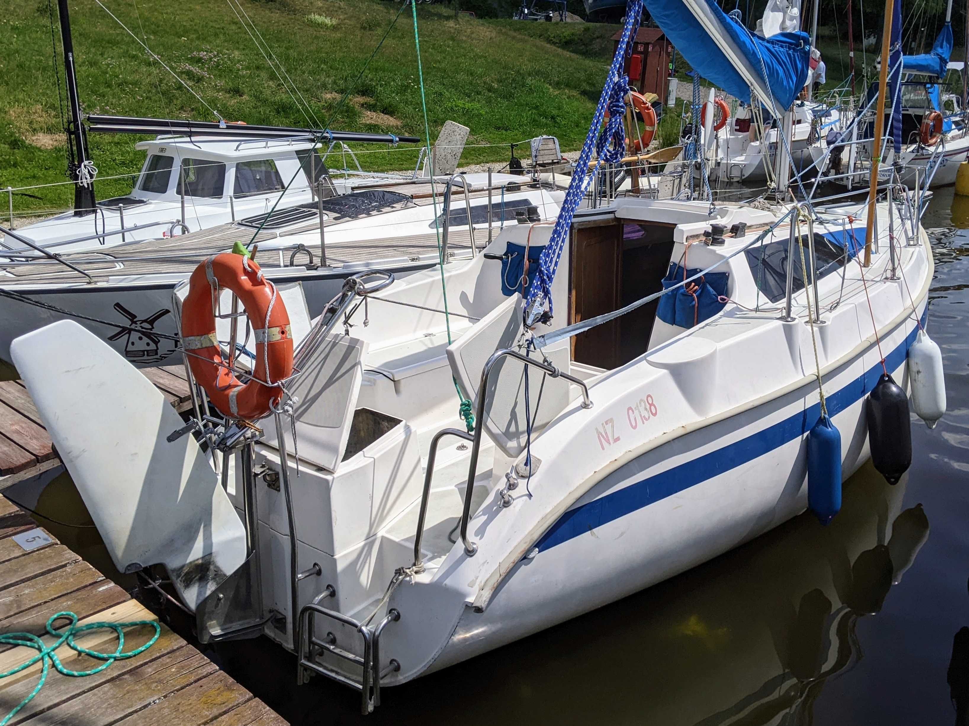 Tes 678 czarter Mazury Jeziorak ilawa