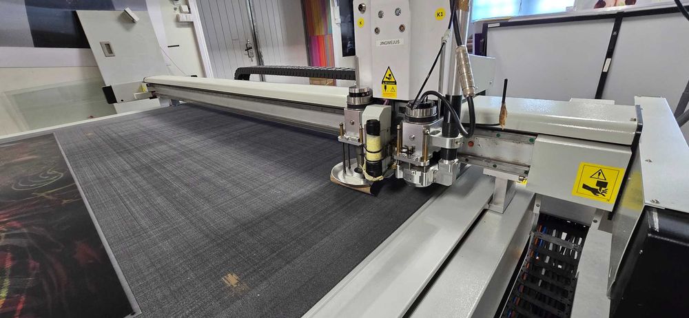 CNC Ploter wycinająco frezujący JWEI CB03II-3020-RM