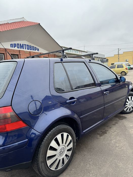 Volkswagen Golf 4 очень хорошее состояние