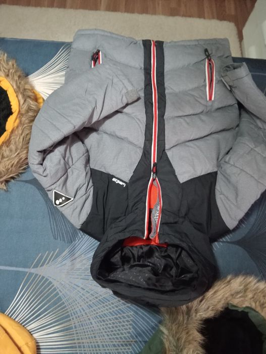 Kispos praticamente novo.para rapaz.10.12