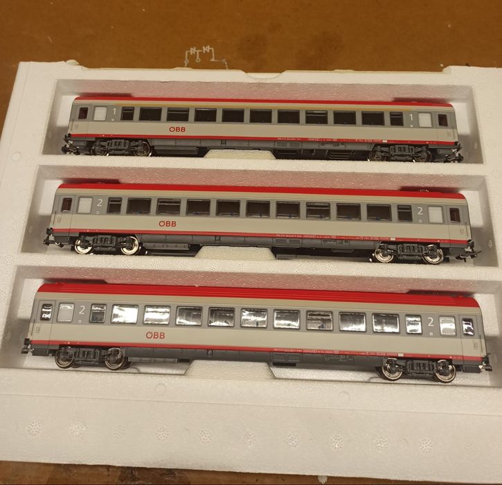 Wagon pasażerski h0 Piko  zestaw OBB