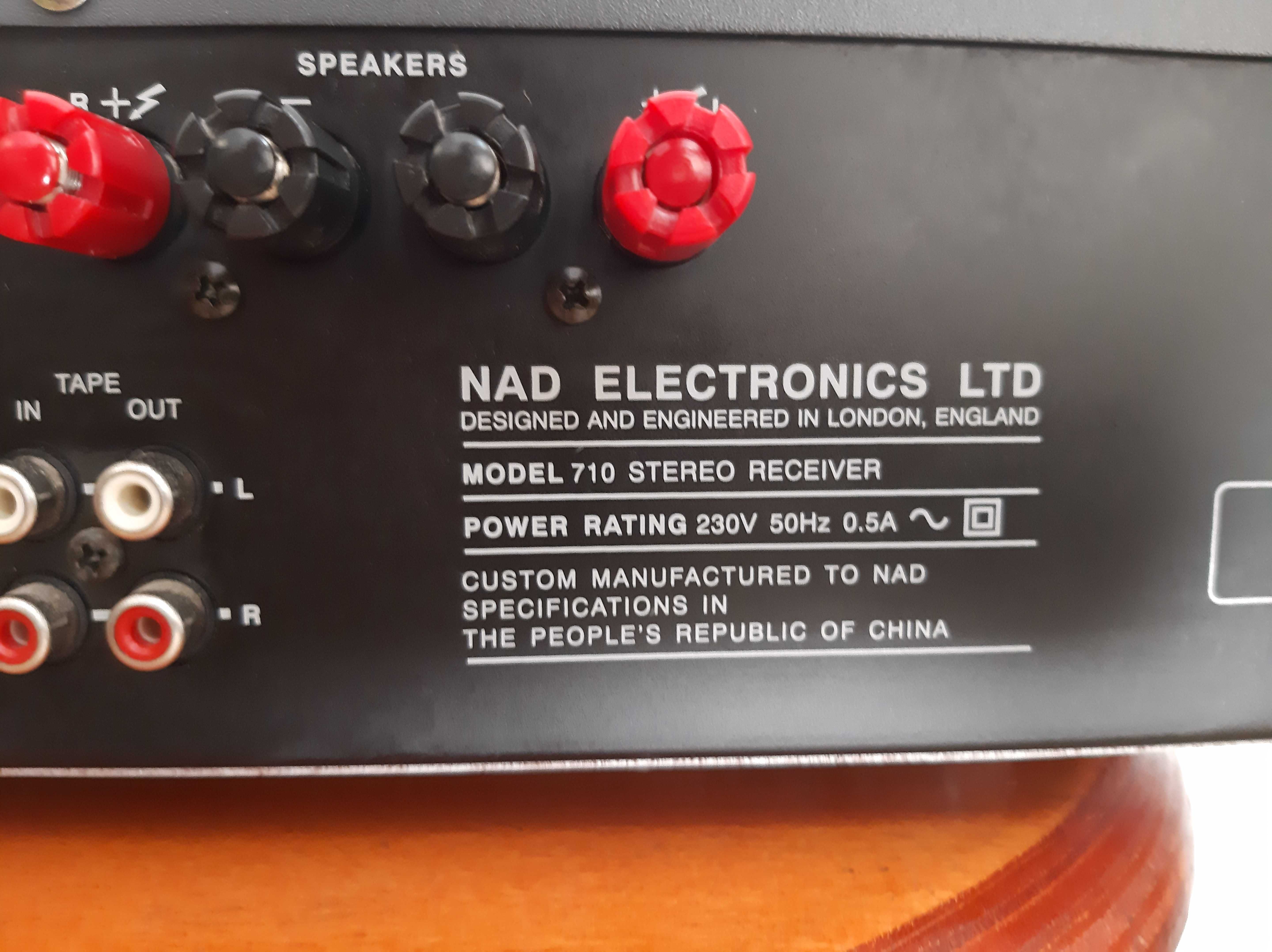 Amplificador NAD 710 stereo receiver