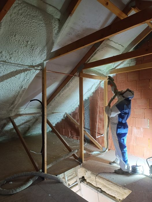 Ocieplenia pianką PUR, Piana, izolacja poddasza