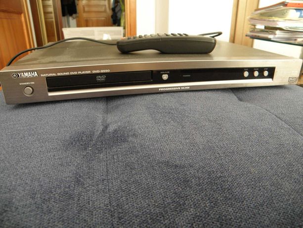 Odtwarzacze DVD Yamaha
DVD-S550