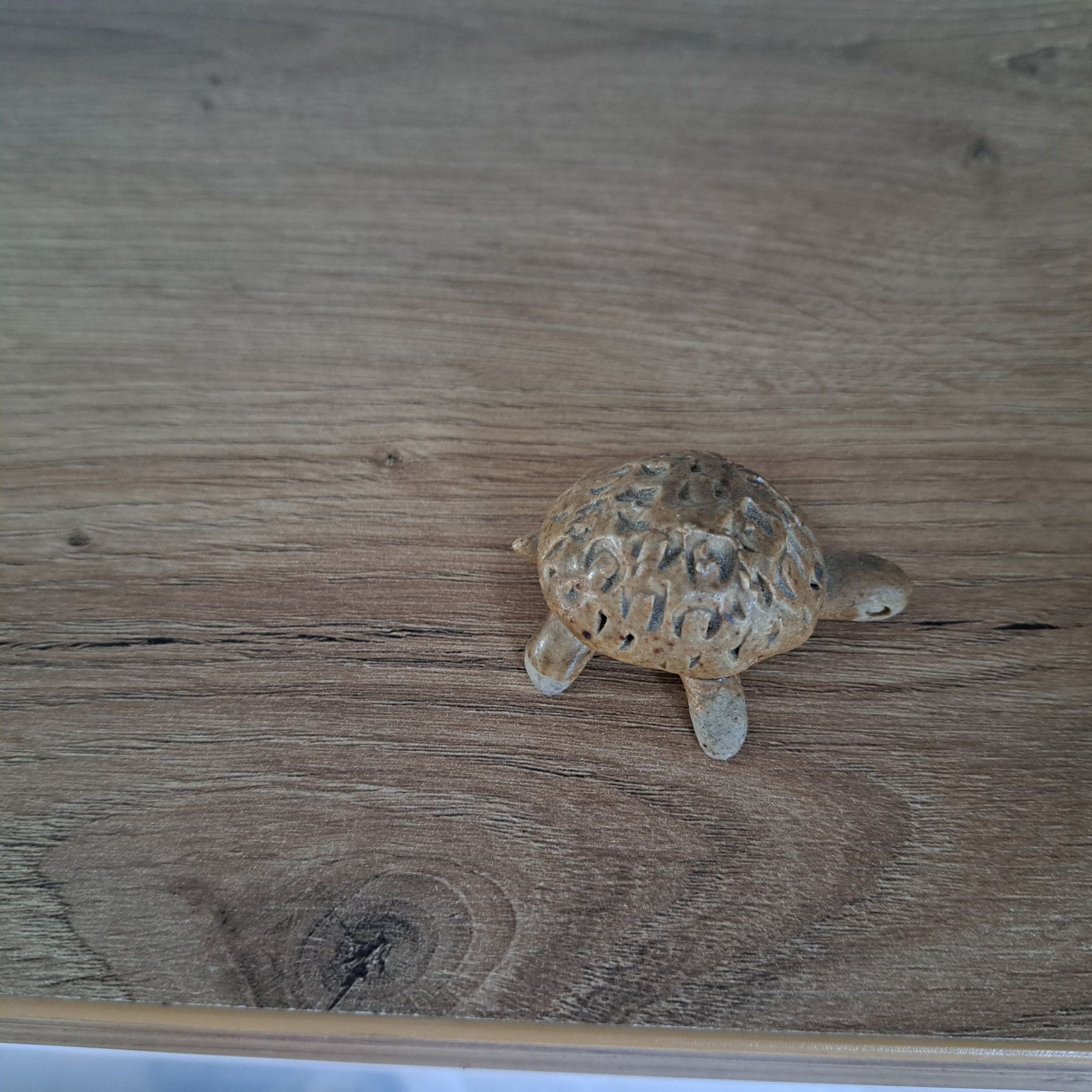 Figurka żółw kamień glina