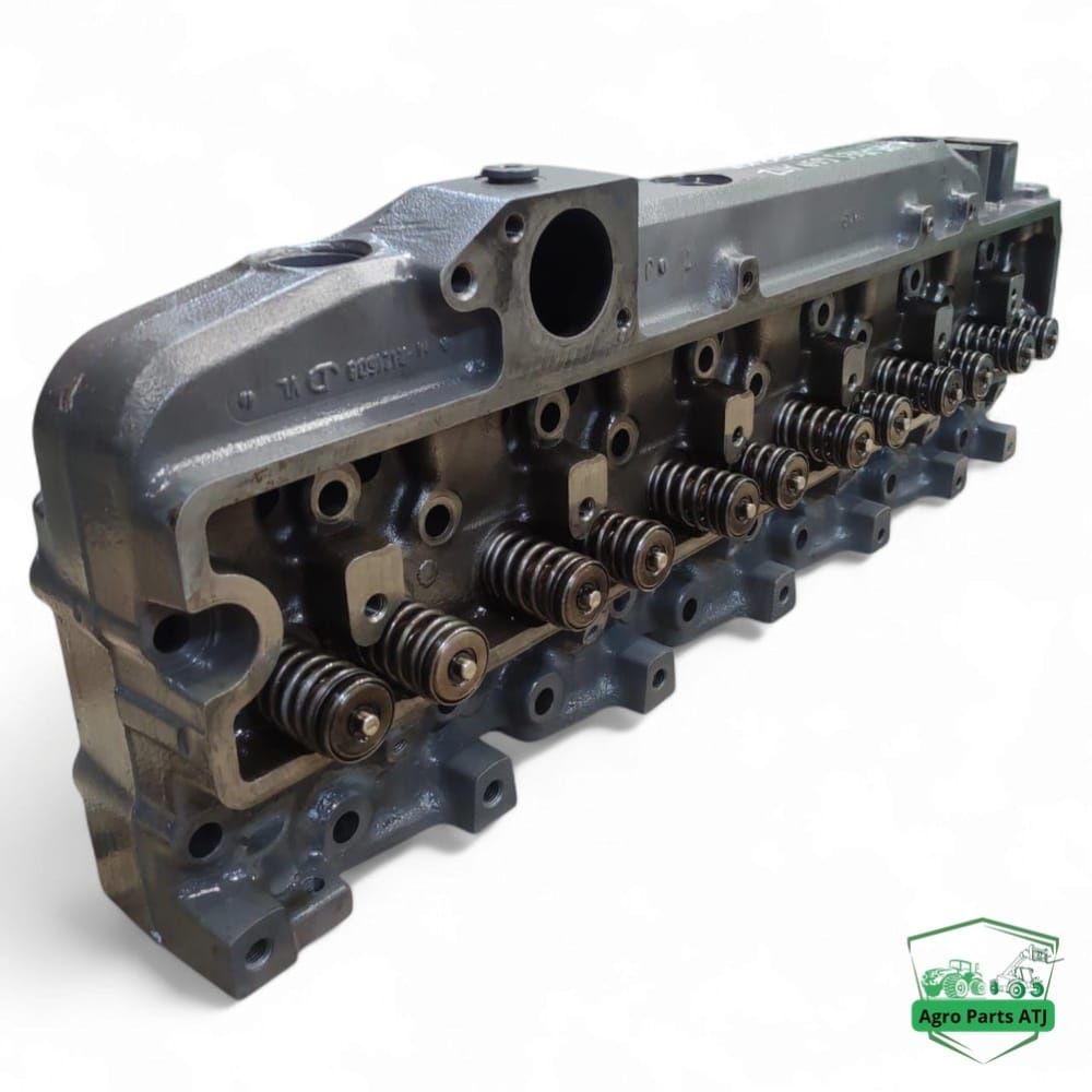 Głowica cylindrów silnika R121.608 RE57.489 John Deere 7810