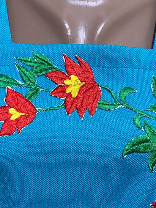 Красива нарядна сукня з вишивкою, р.46