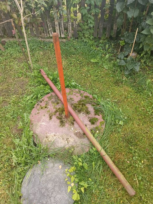 Trzepak do dywanów.
