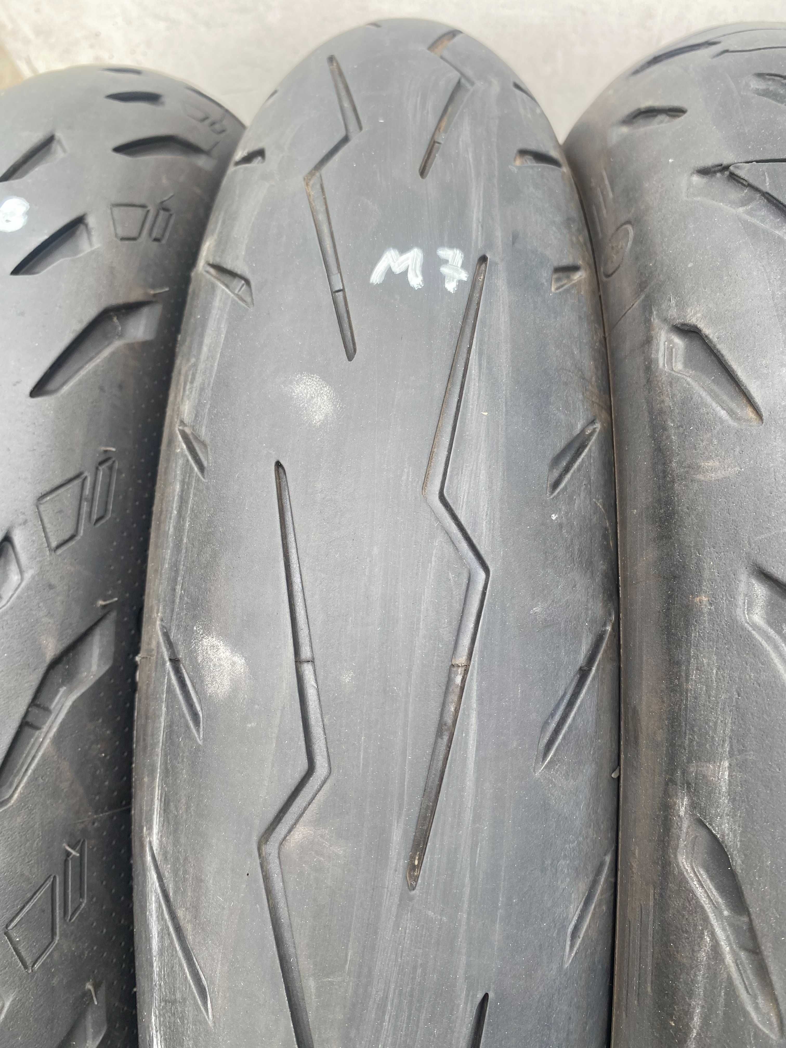 120 70 zr17 Pirelli Diablo Rosso vi