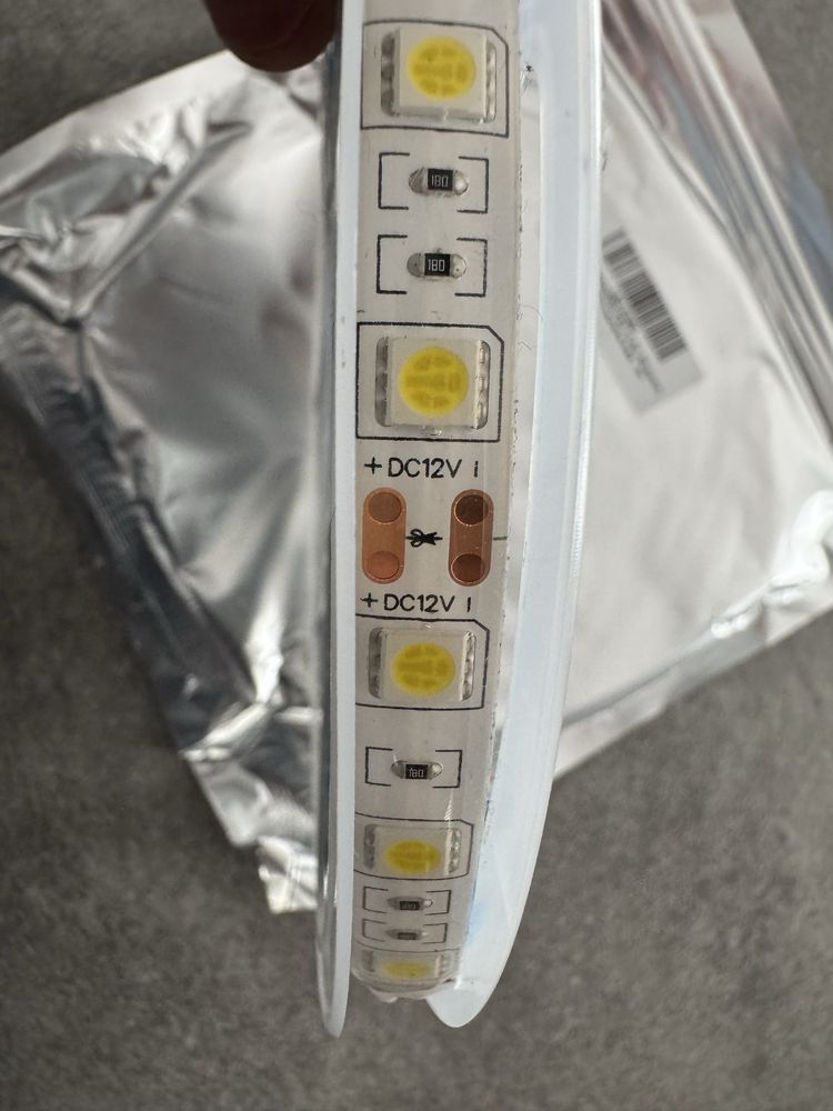 (3 szt.) Taśma LED 5050 SMD IP65 14,4W/m 60 LED/m 5m – neutralna biel