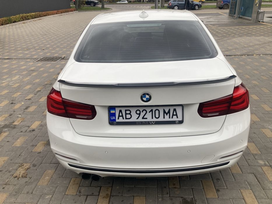 BMW 330E плагін гібрид