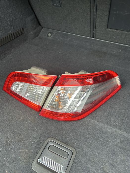 Задня права фара пежо 508 (стоп)