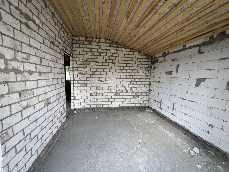 Продам дом Подгородное  Новострой