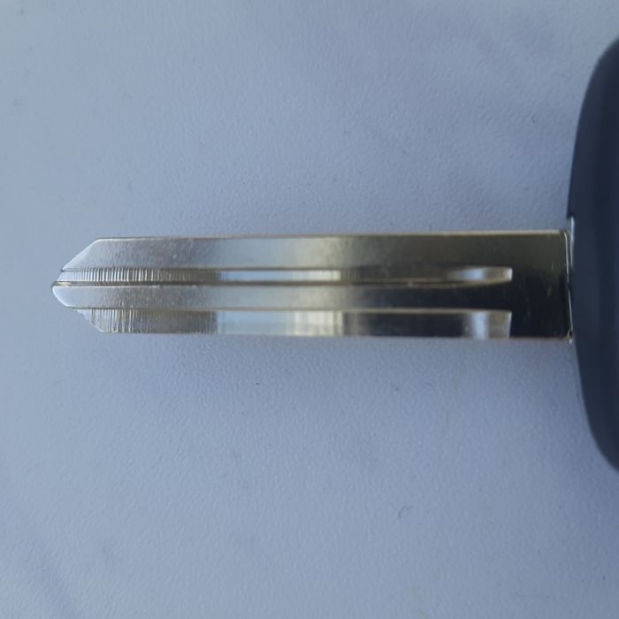 Заготовка ключа для открытия двери NISSAN