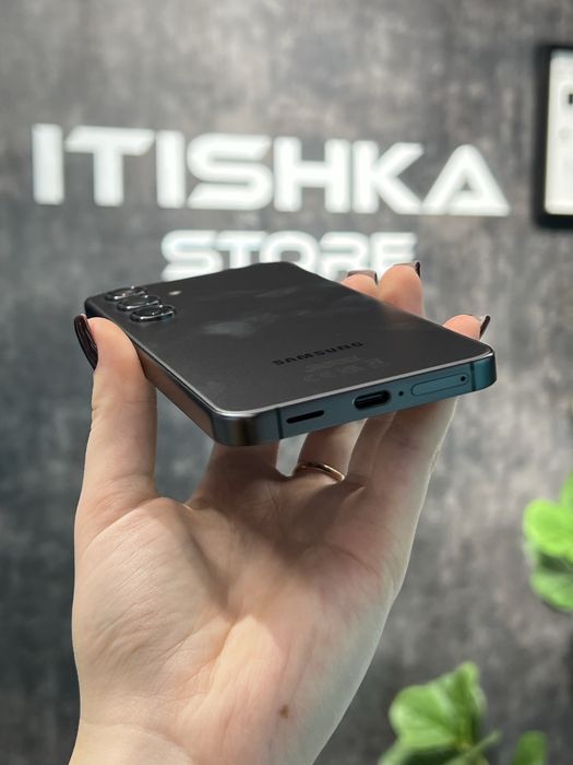 Samsung S24 • Black • 256GB • Оплата частинами