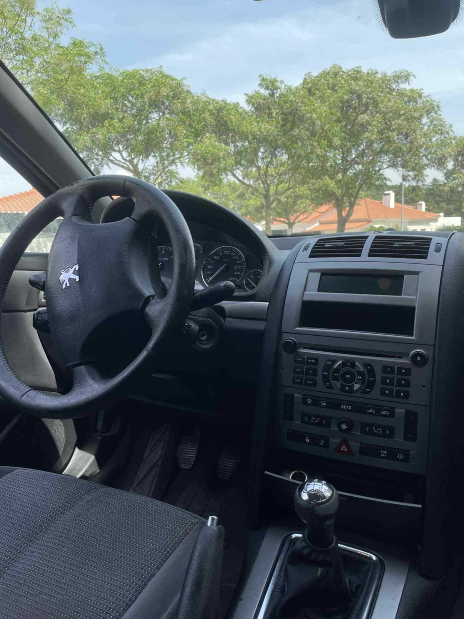 Peugeot 407 diesel com apenas 143 mil km
