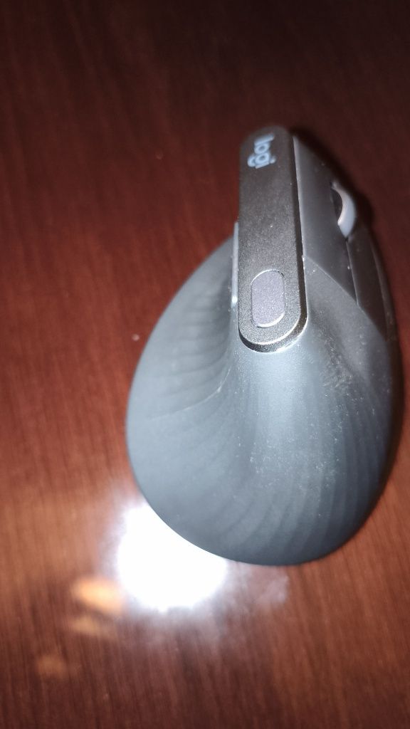Rato ergonómico Logitech MX Vertical