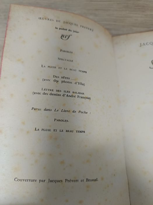 Livro"Spectacle" de Jacques Prevert.