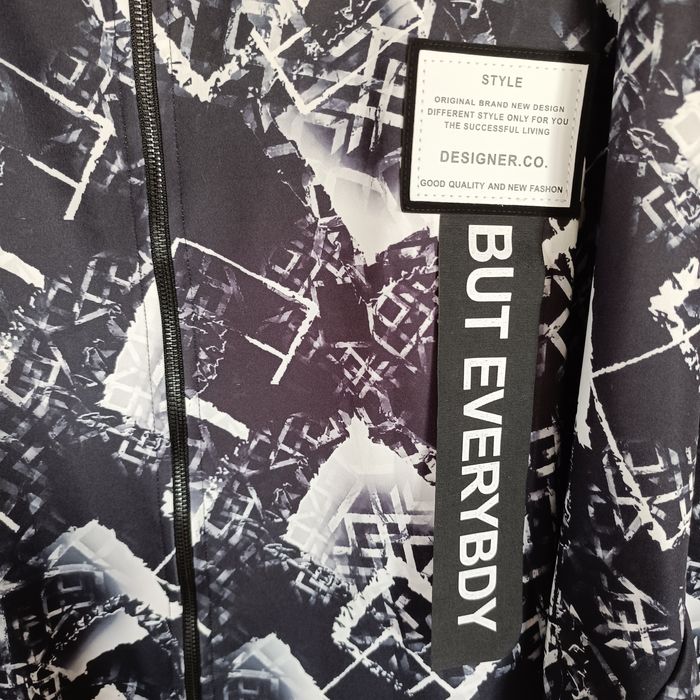 Casaco oversize da marca Fly NOVO com etiqueta