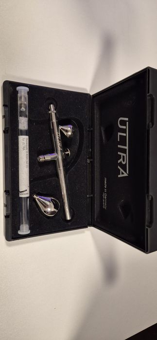 Aerograf Ultra Harder & Steenback