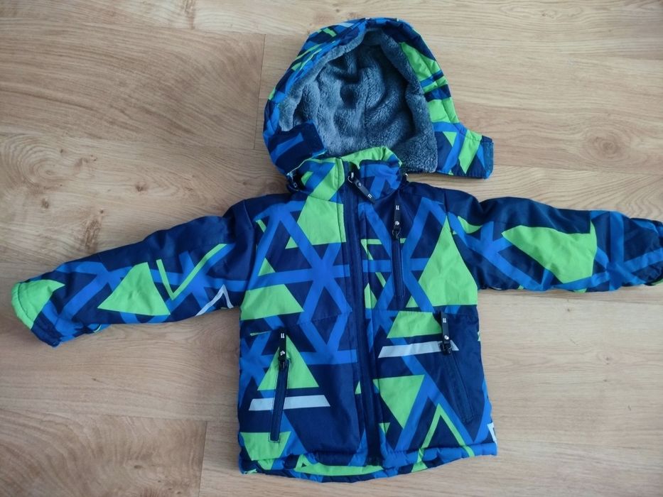 Ciepła zimowa kurtka dla chłopca 86/92