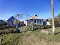 Дімв  селі Веселе 20 км від міста