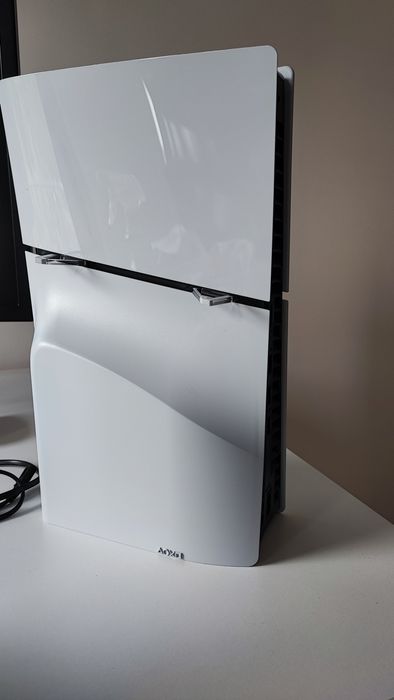 PS5 Slim com disco