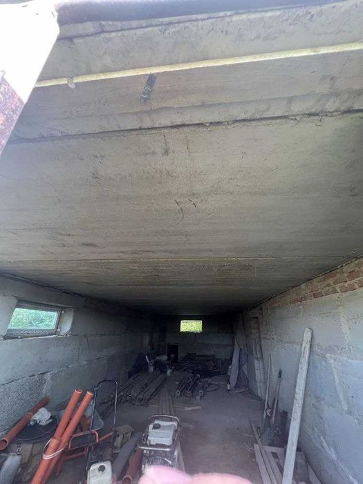 Будинок в Городку біля річки Устя