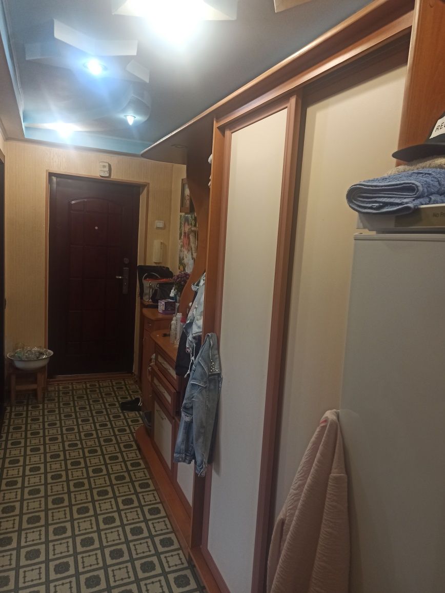 Меблева стінка, містка, в чудовому стані