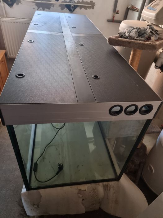 Akwarium 600l z pokrywą