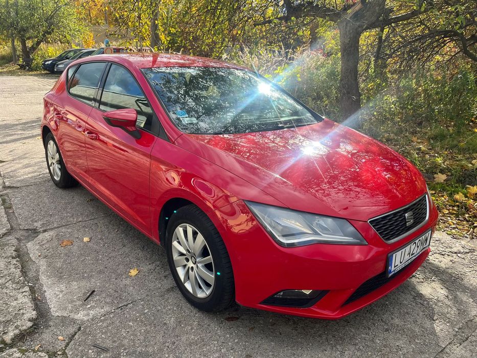 Seat Leon Auto kupione w salonie w Polsce,nowy akumulator,kocki hamulca