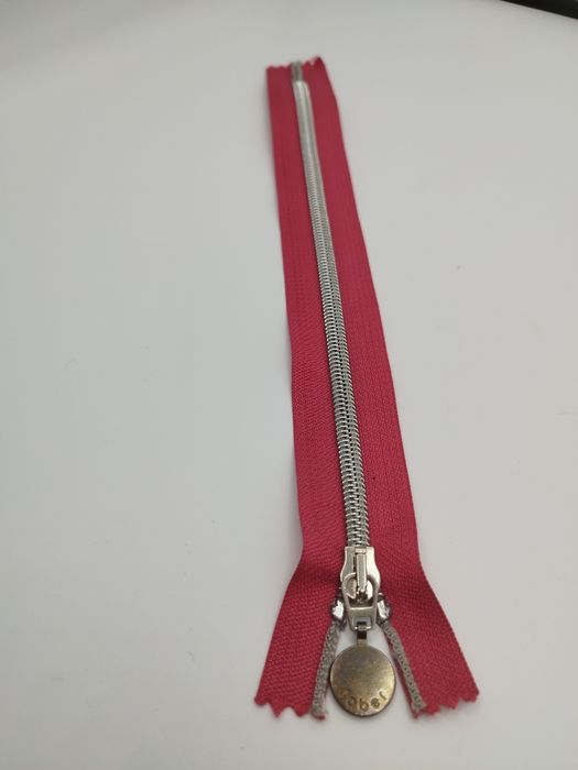 Zamek suwak, żyłka, róż. Długość 25 cm