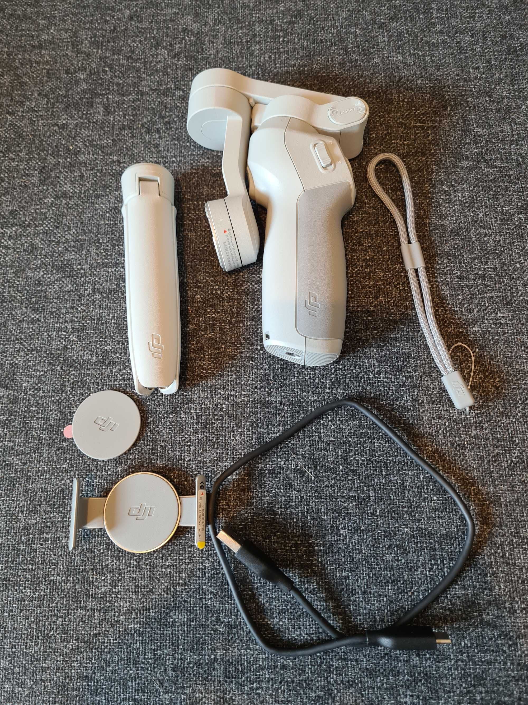 DJI OM 4 Gimbal Smartphone Stabilizer Like New