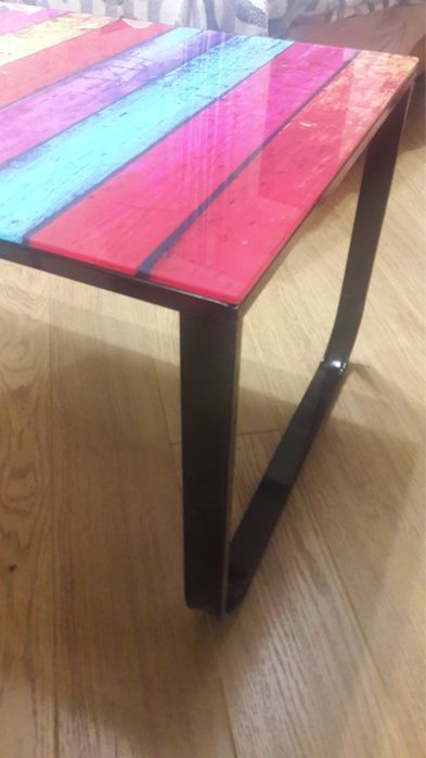 Стол журнальный